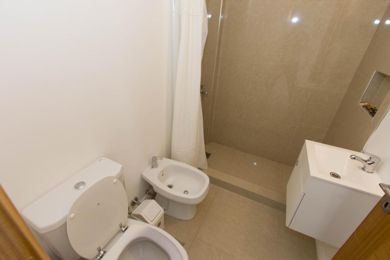 דירות אושואיה Marinas Tower מראה חיצוני תמונה